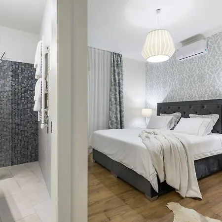 Апартаменти Charming Retreat In The Heart Of Спліт
