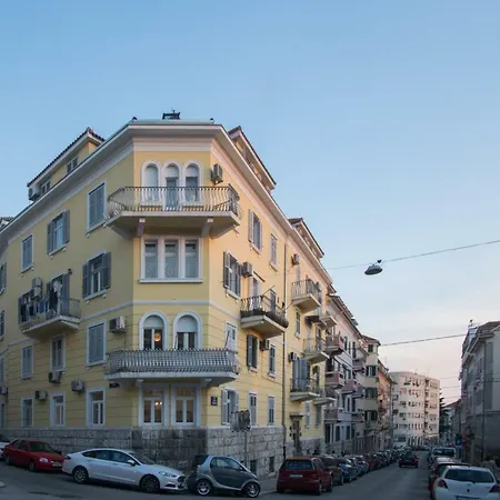 Charming Retreat In The Heart Of *