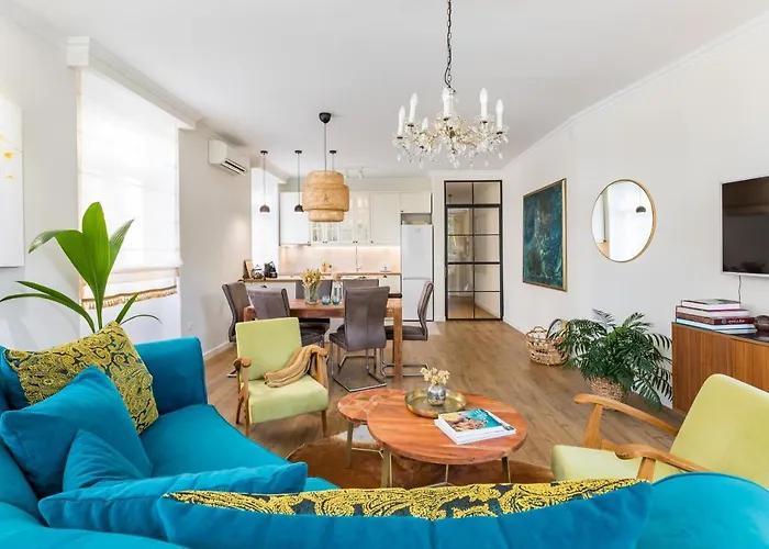 Apartment Charming Retreat In The Heart Of *