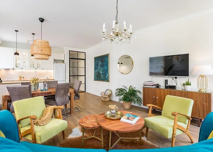 Apartment Charming Retreat In The Heart Of